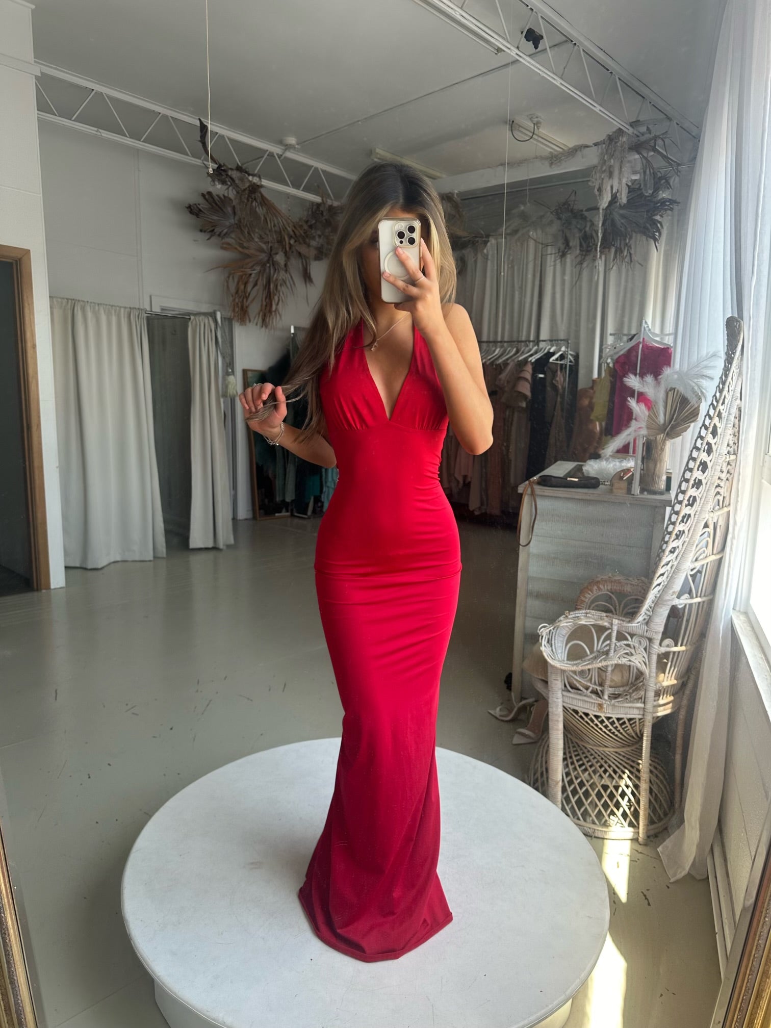 Valencia Gown - Elegant Dresses for Any Special Occasion Valencia Gown - Elegant Dresses for Any Special Occasion