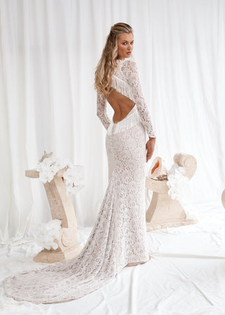 Isle of Eden Bride - Amy Taylor Collection