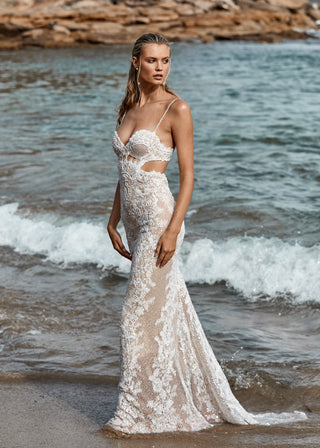 Empress A L'amour Bride - Amy Taylor Collection