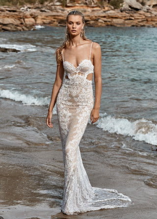 Empress A L'amour Bride - Amy Taylor Collection